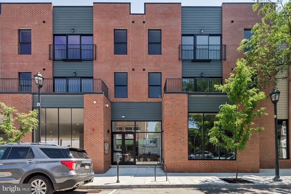 203 Haverford Avenue - Photo 7