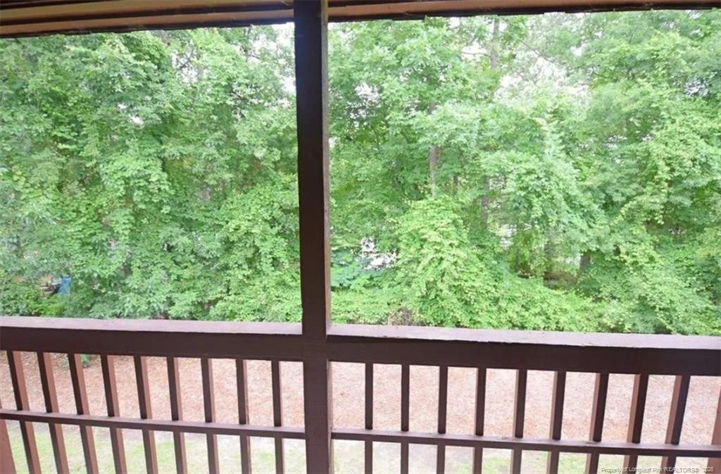 629 Gables Court - Photo 14