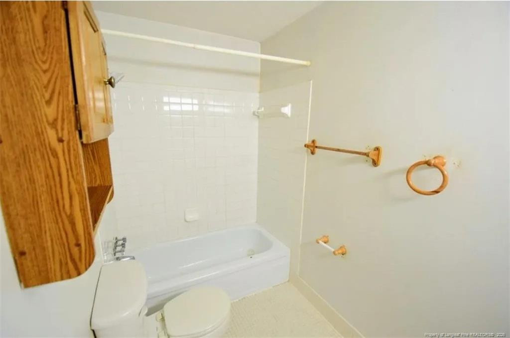 629 Gables Court - Photo 17