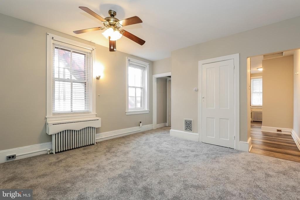212 E Broad Street - Photo 4
