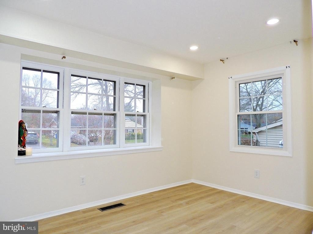 12206 Maycheck Lane - Photo 18