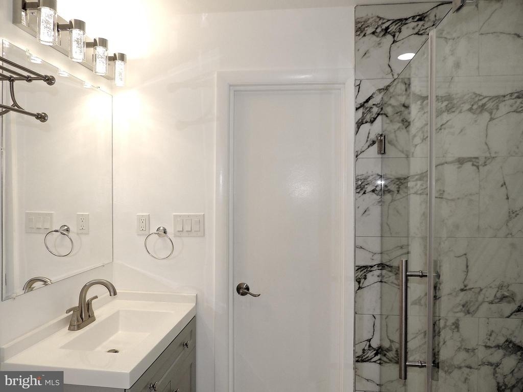 12206 Maycheck Lane - Photo 13