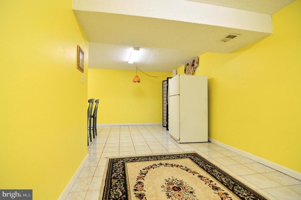 6802 Killarney Street - Photo 2