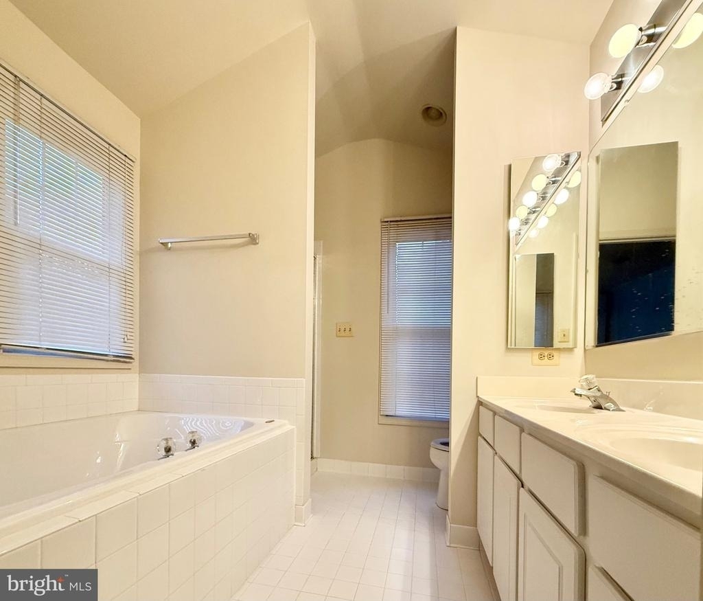552 Winding Rose Drive - Photo 15