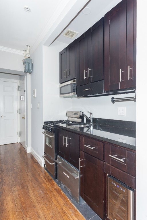 250 Mott Street - Photo 0
