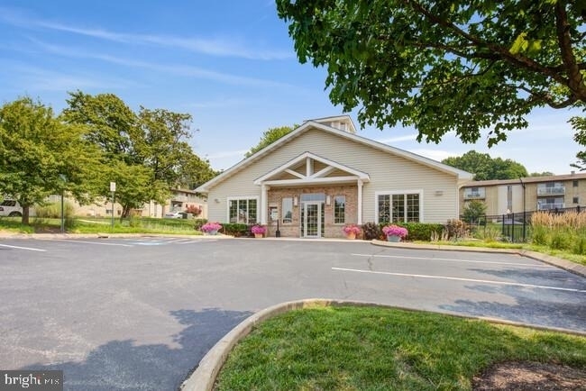 707 Country Village Drive - Photo 4