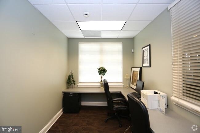 200 Idlewild Road - Photo 8