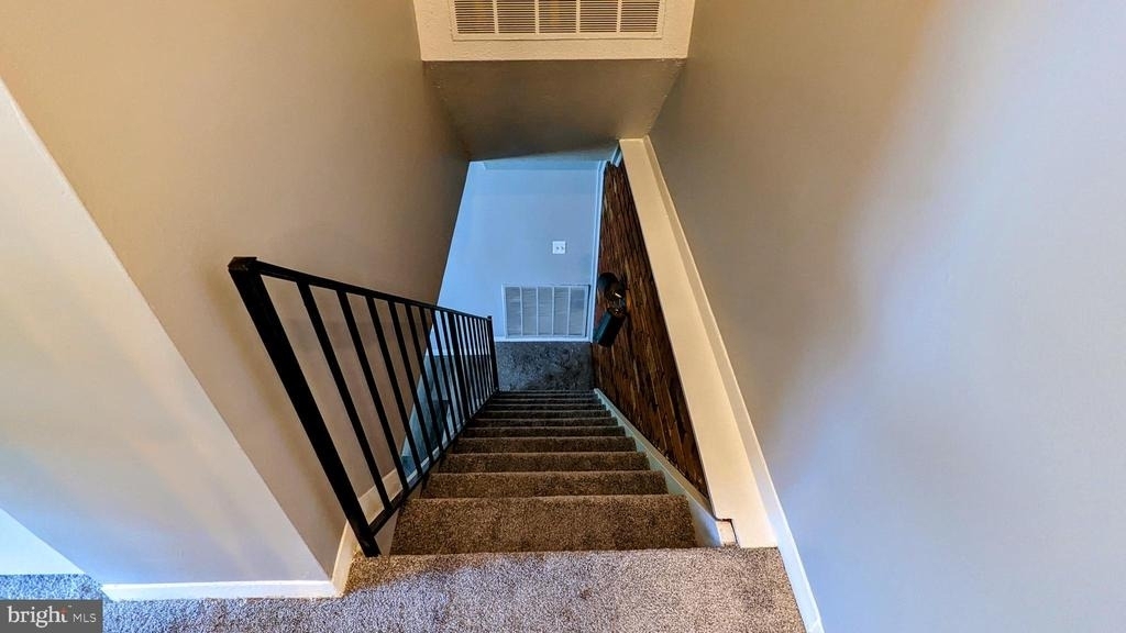 1703 Fountain Rock Way - Photo 10
