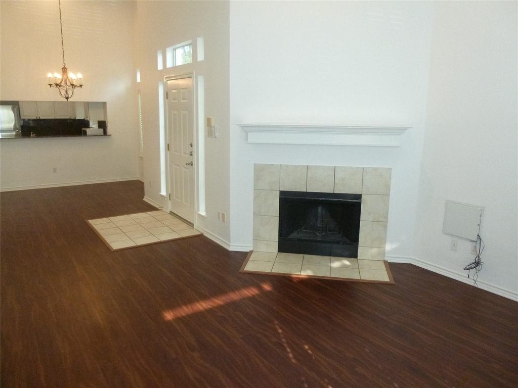 2918 Ranch Road 620 N - Photo 3