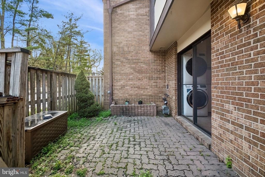10 Pine Bark Court - Photo 1