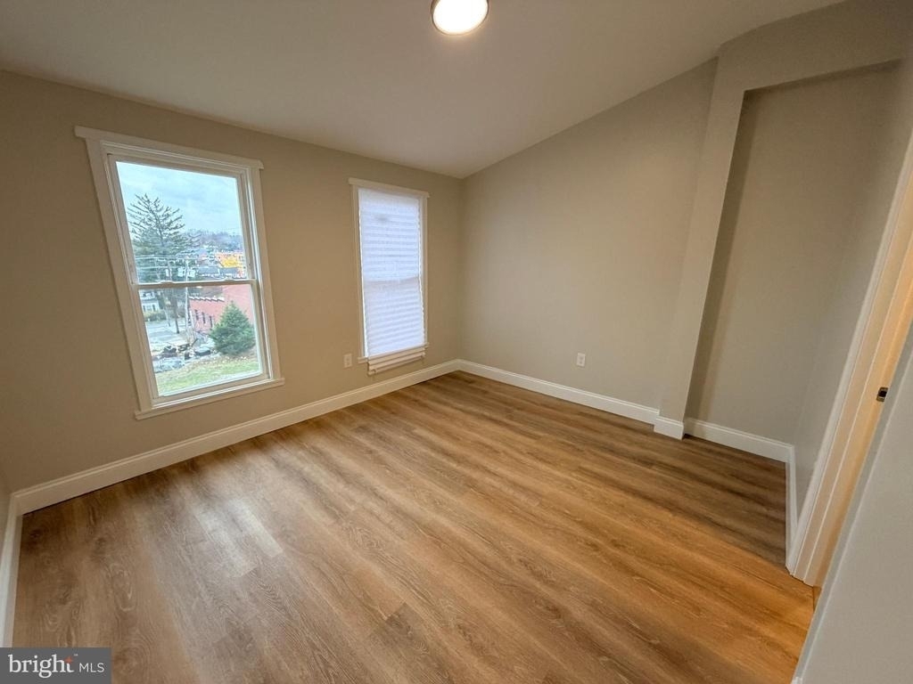 3 E Overlea Avenue - Photo 24