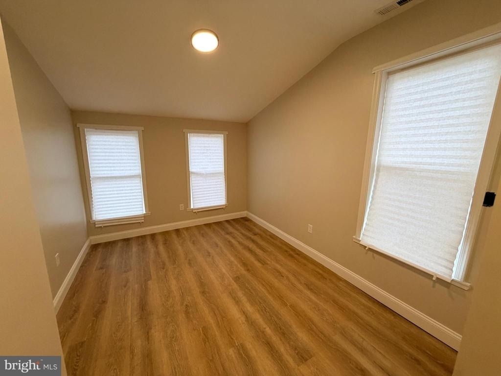 3 E Overlea Avenue - Photo 27