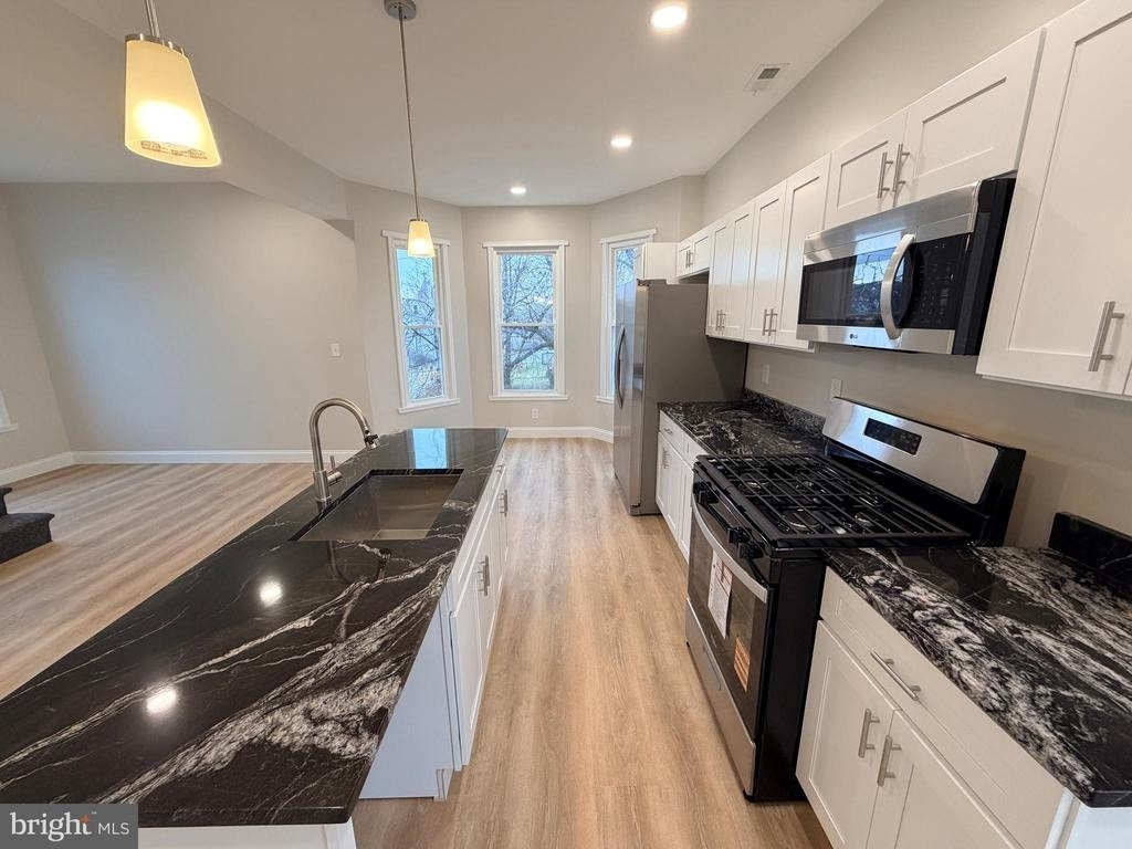 3 E Overlea Avenue - Photo 6