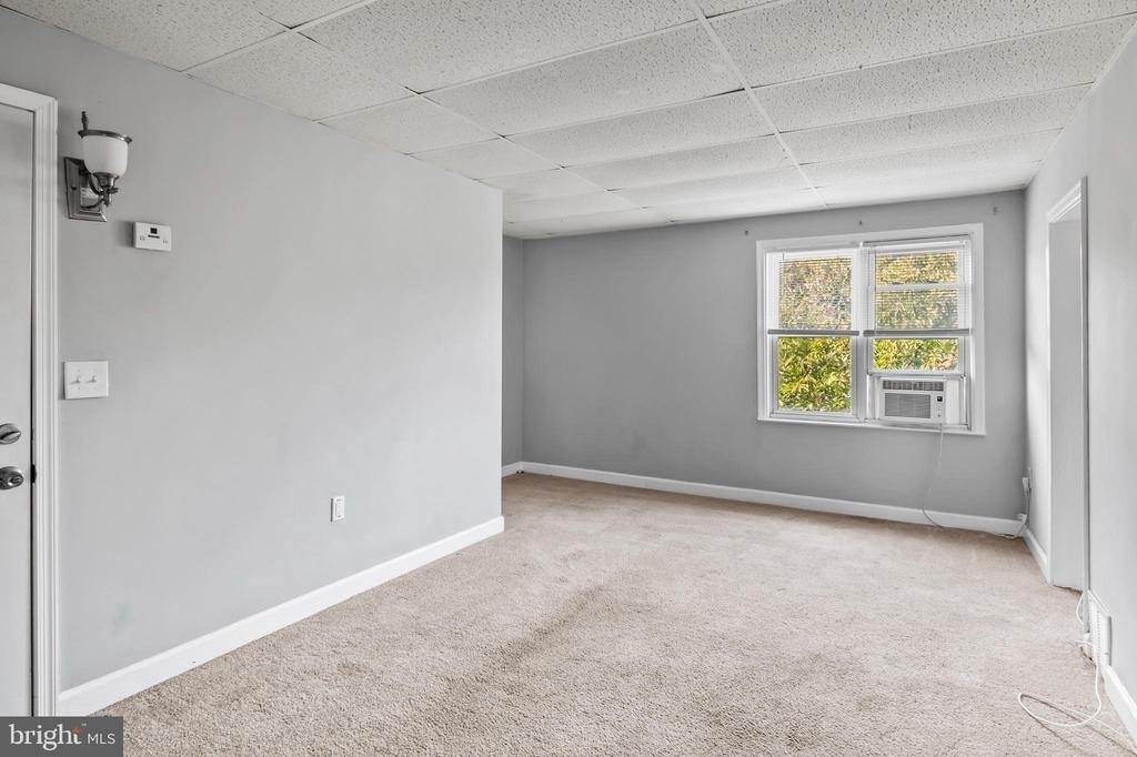1411 Filbert Street - Photo 1