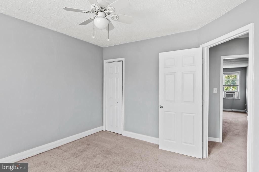1411 Filbert Street - Photo 11