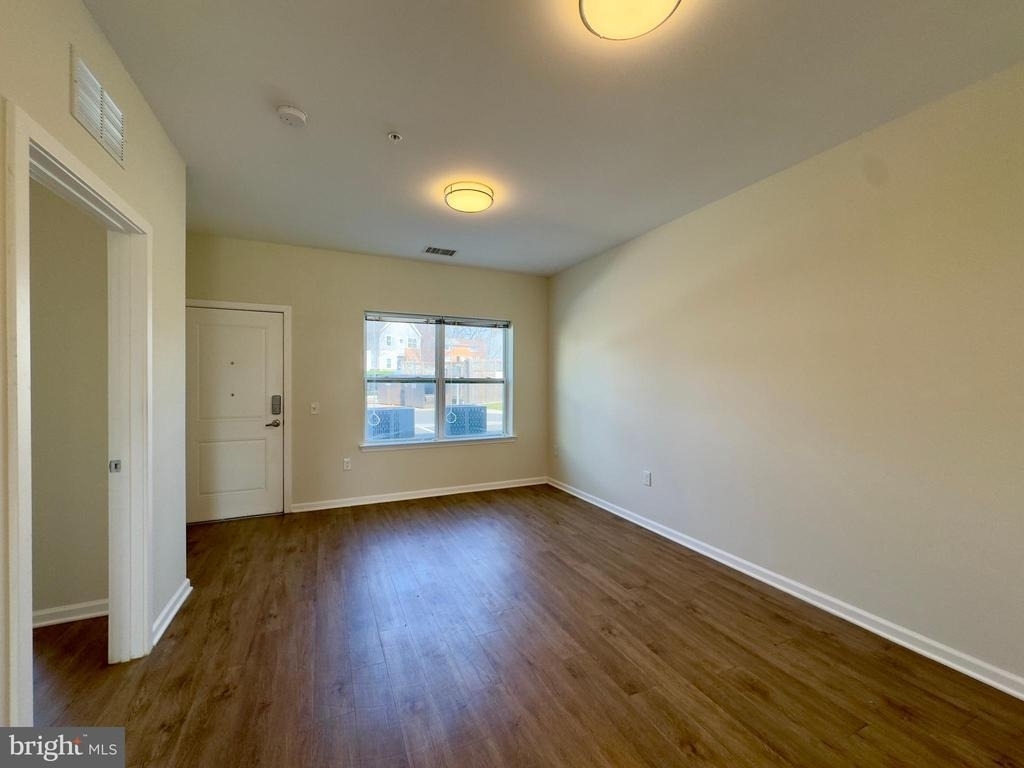 5902 Arizona Avenue - Photo 9