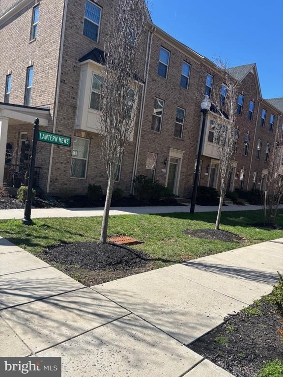 1728 Lantern Mews - Photo 1