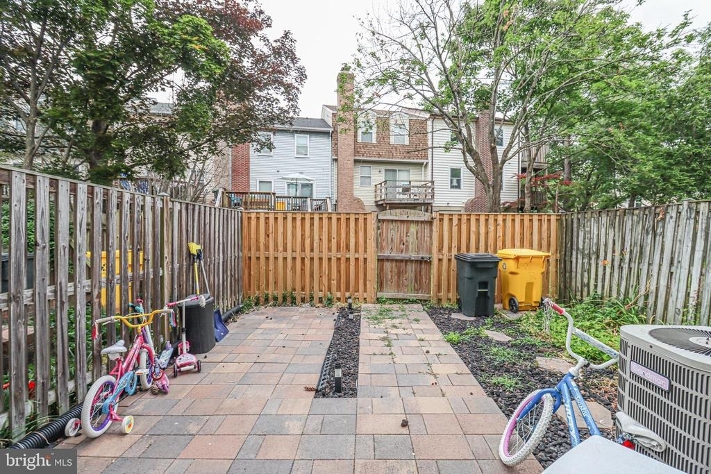 2426 Vineyard Lane - Photo 37