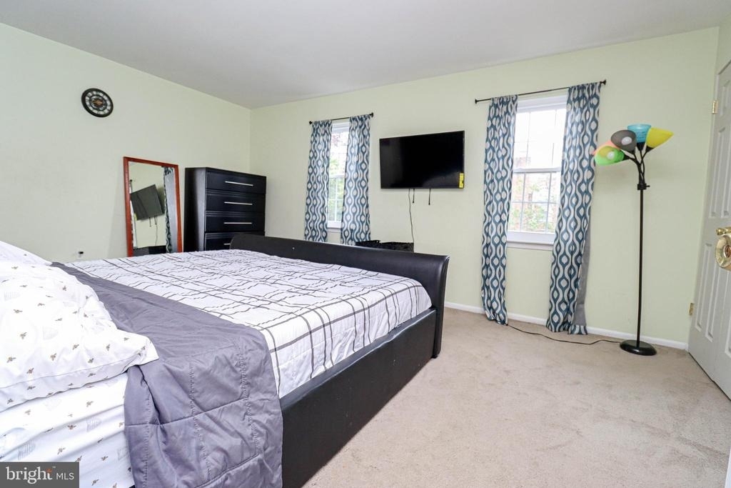 2426 Vineyard Lane - Photo 16
