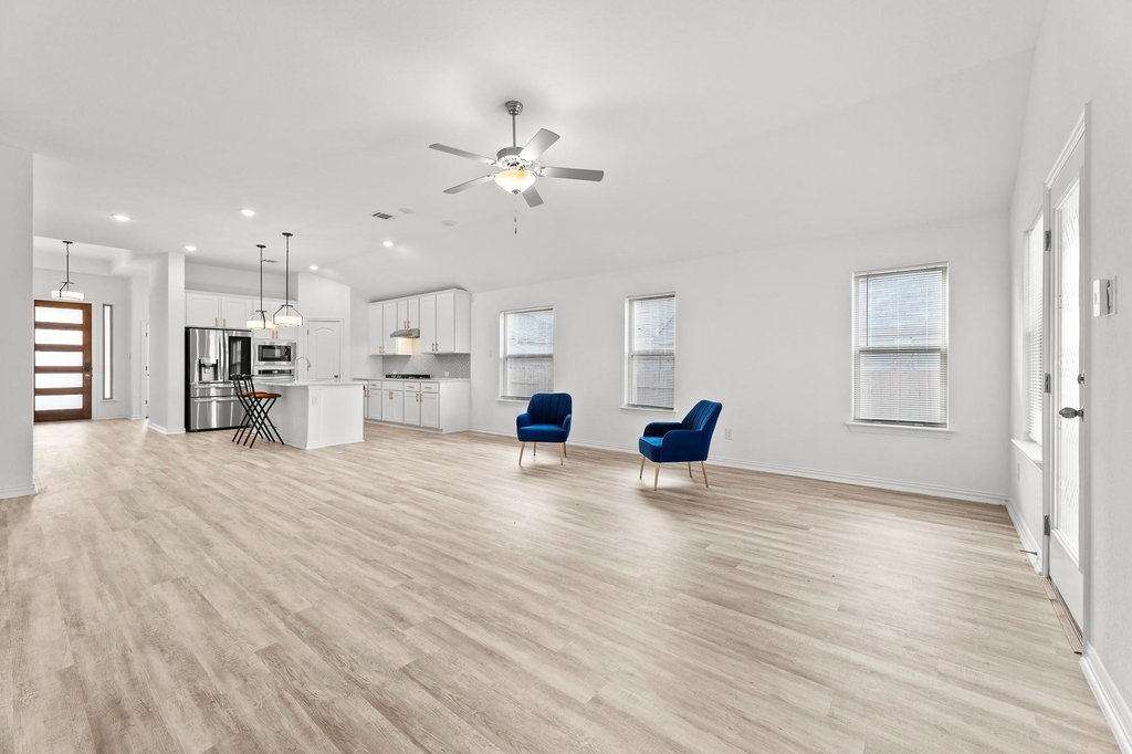489 Cherrystone Loop - Photo 2