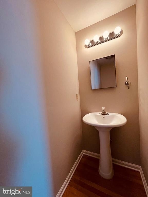1505 W 5th Street - Photo 8