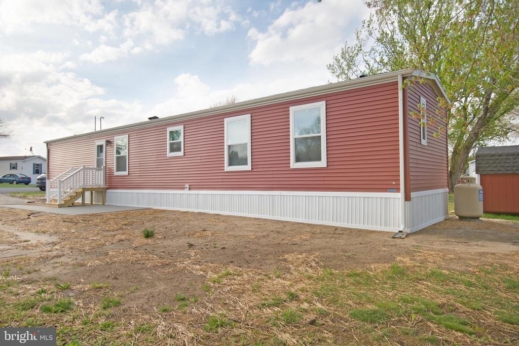 161 Carnation Drive - Photo 3