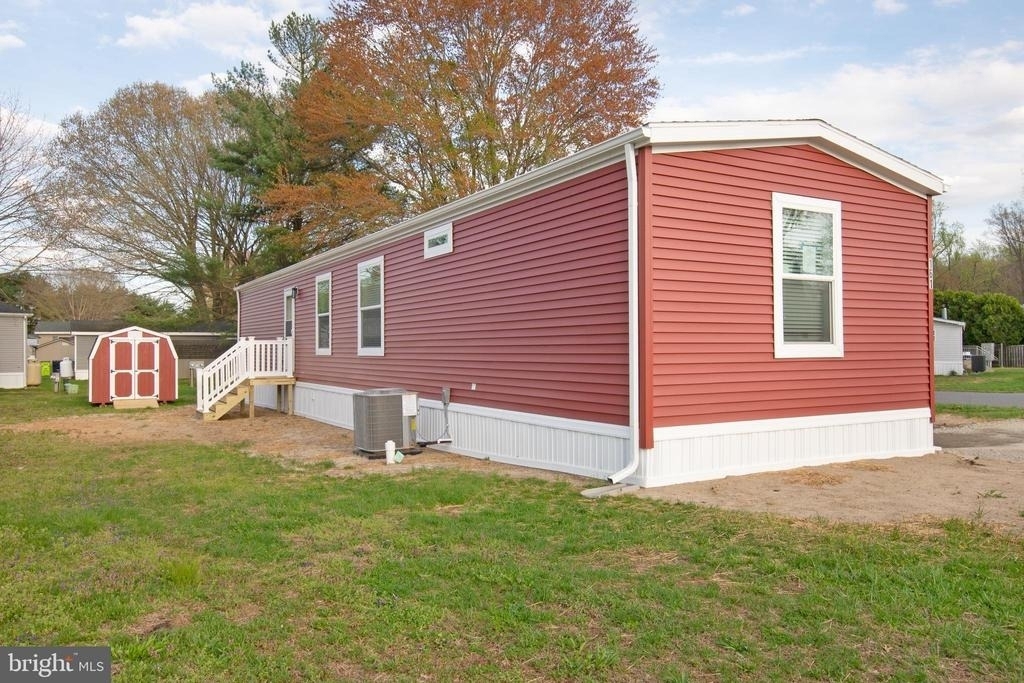 161 Carnation Drive - Photo 4