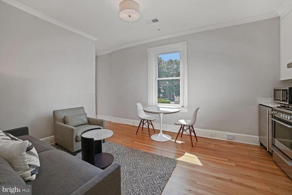 3348 Prospect Street Nw - Photo 4