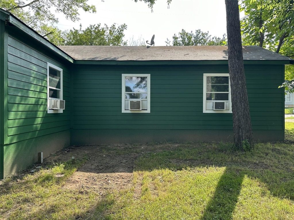 622 Scarbrough St - Photo 9