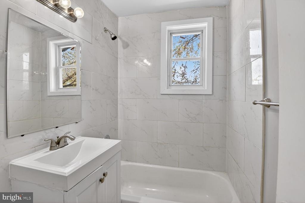 622 Eastern Avenue Ne - Photo 13