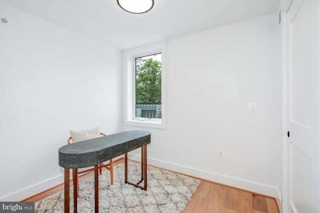 2601 30th Street Ne - Photo 19