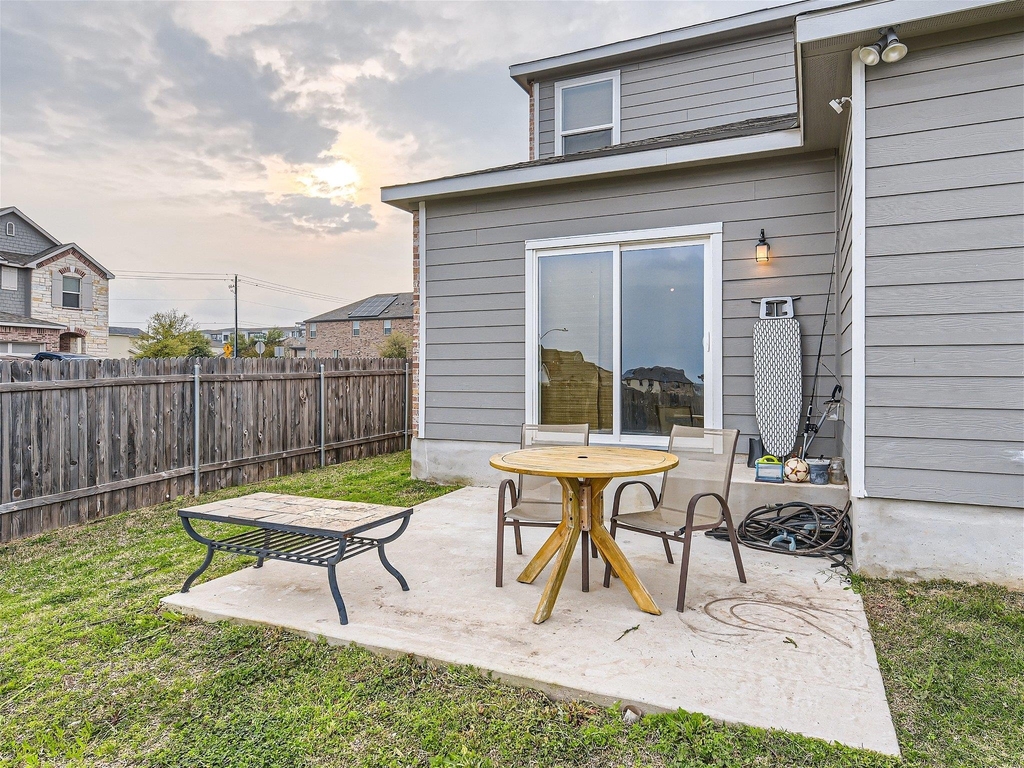 6521 Carriage Pines Dr - Photo 33
