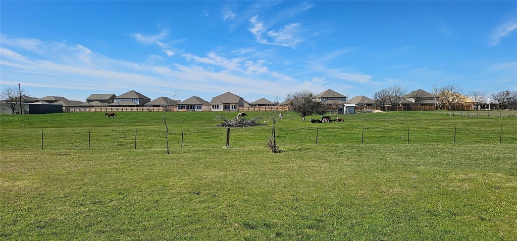 16 Brenda Ln - Photo 4