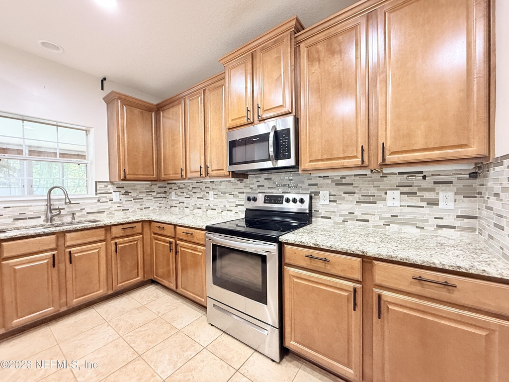 11288 Panther Creek Parkway - Photo 13