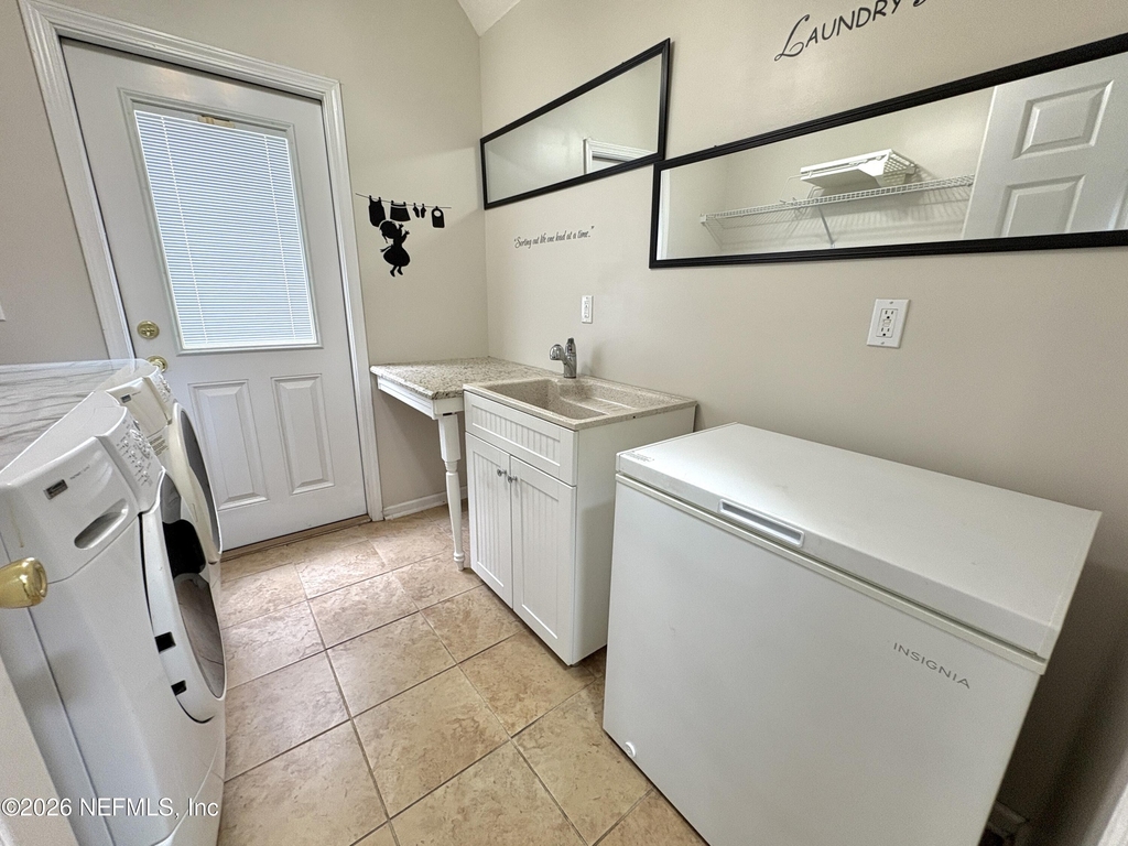 11288 Panther Creek Parkway - Photo 12