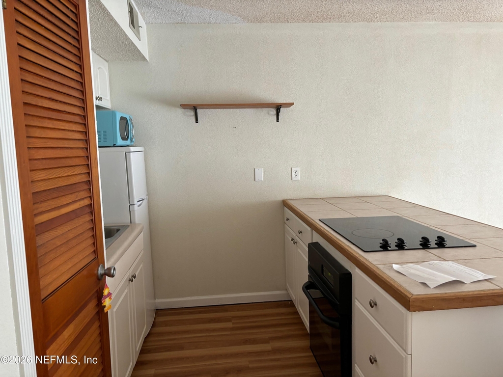 1255 Ponce Island Drive - Photo 8