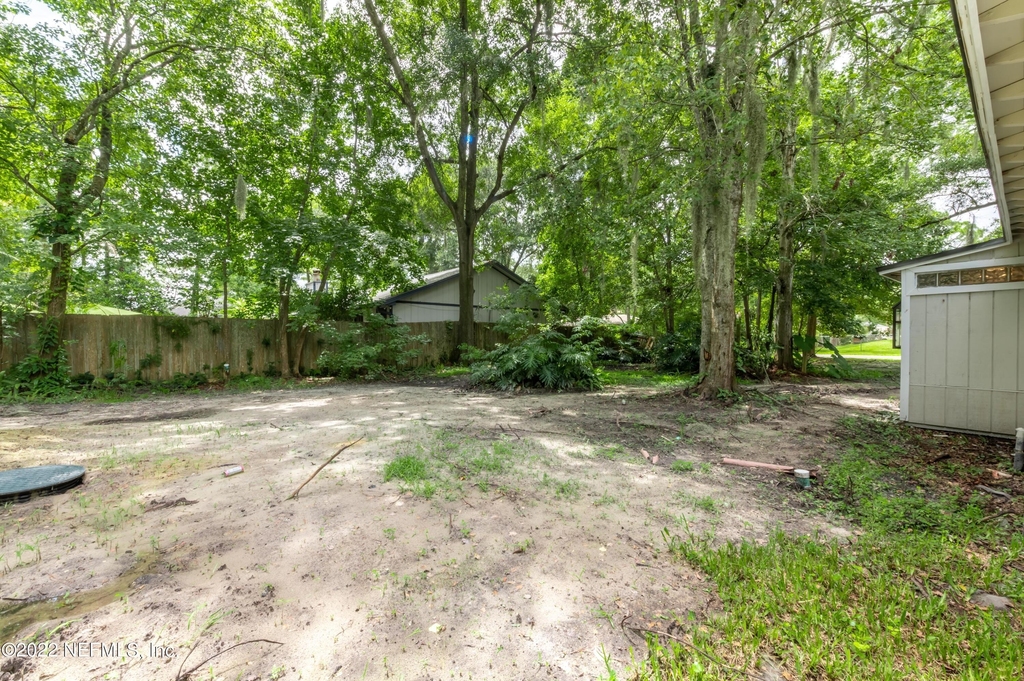 7832 Newton Road - Photo 3