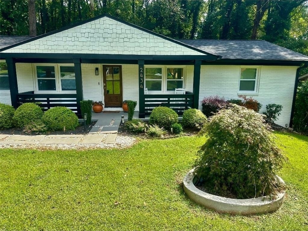 2434 Rockcliff Road Se - Photo 0