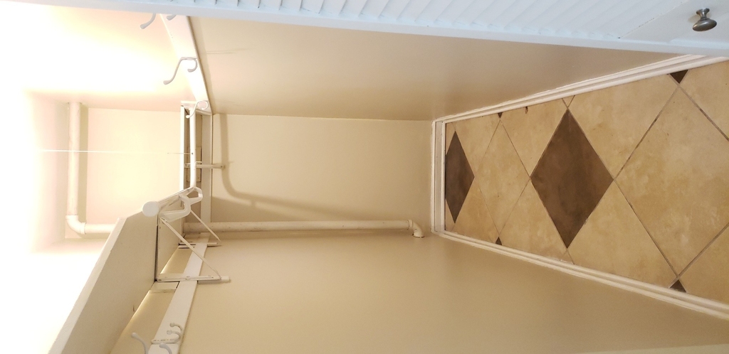 1906 Grove Avenue - Photo 3
