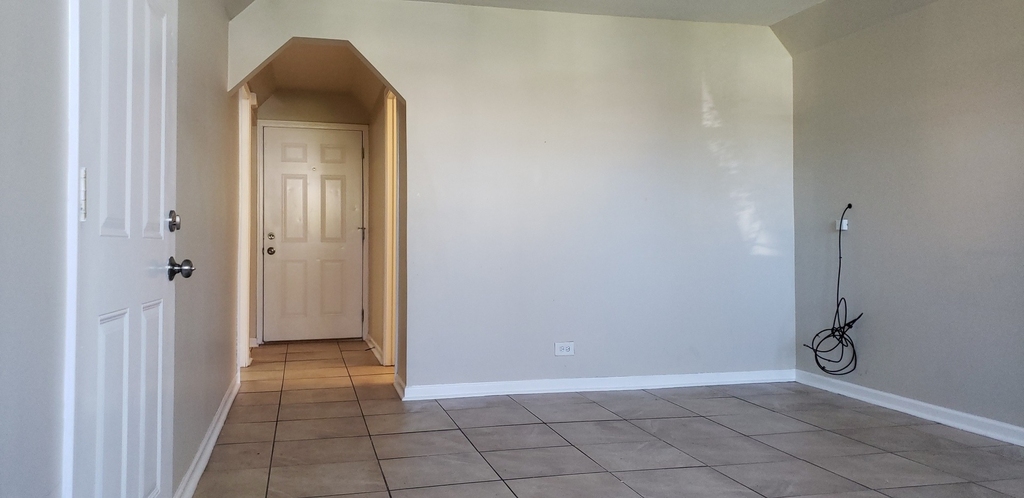 1906 Grove Avenue - Photo 6
