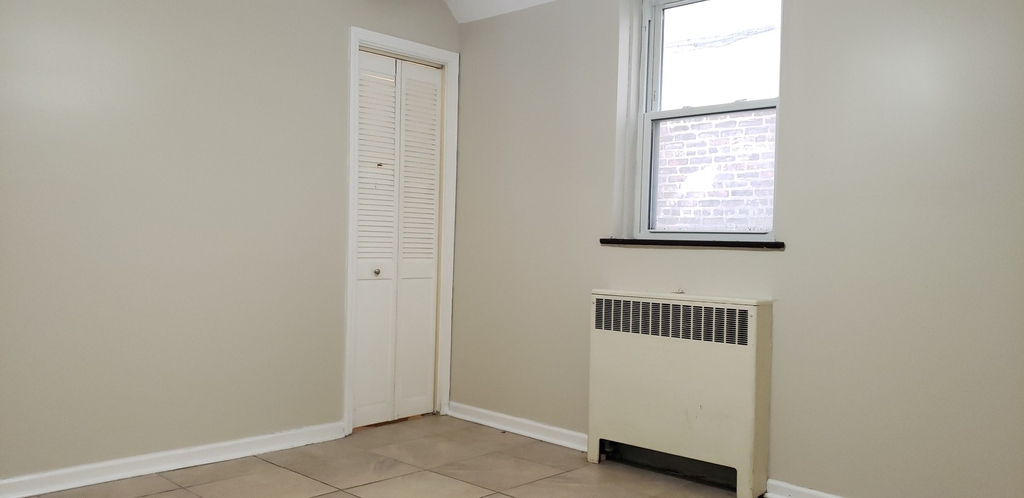 1906 Grove Avenue - Photo 8