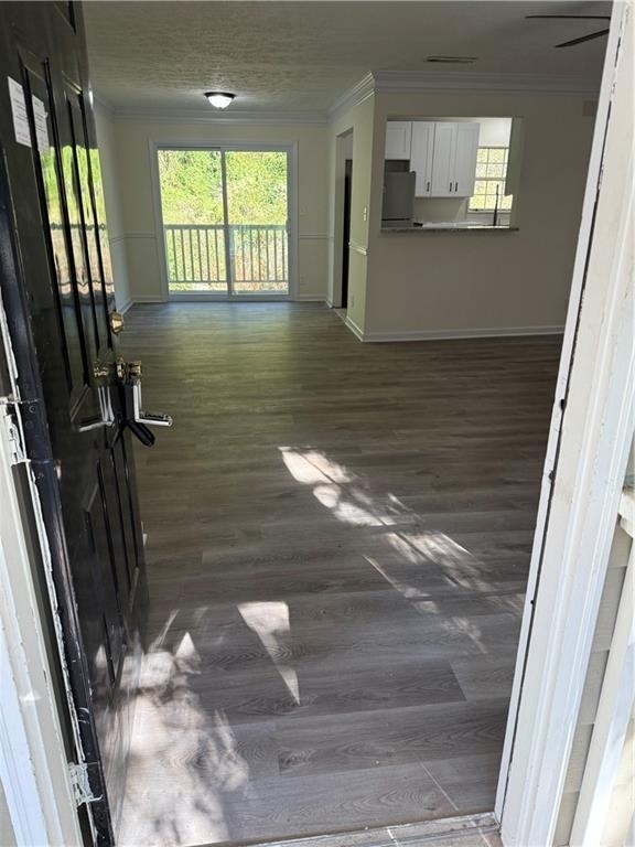106 Sterling Court - Photo 2