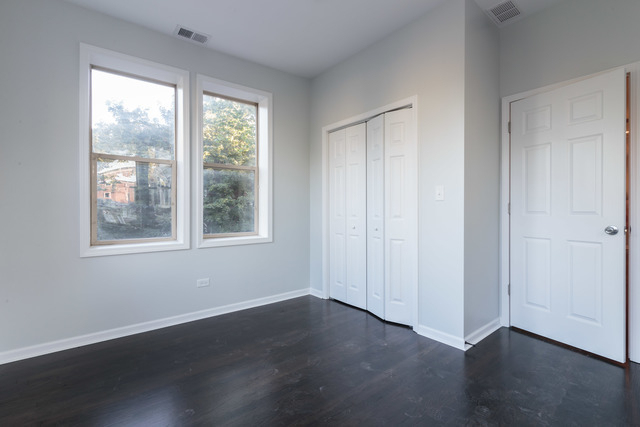 5134 N Oakley Avenue - Photo 6
