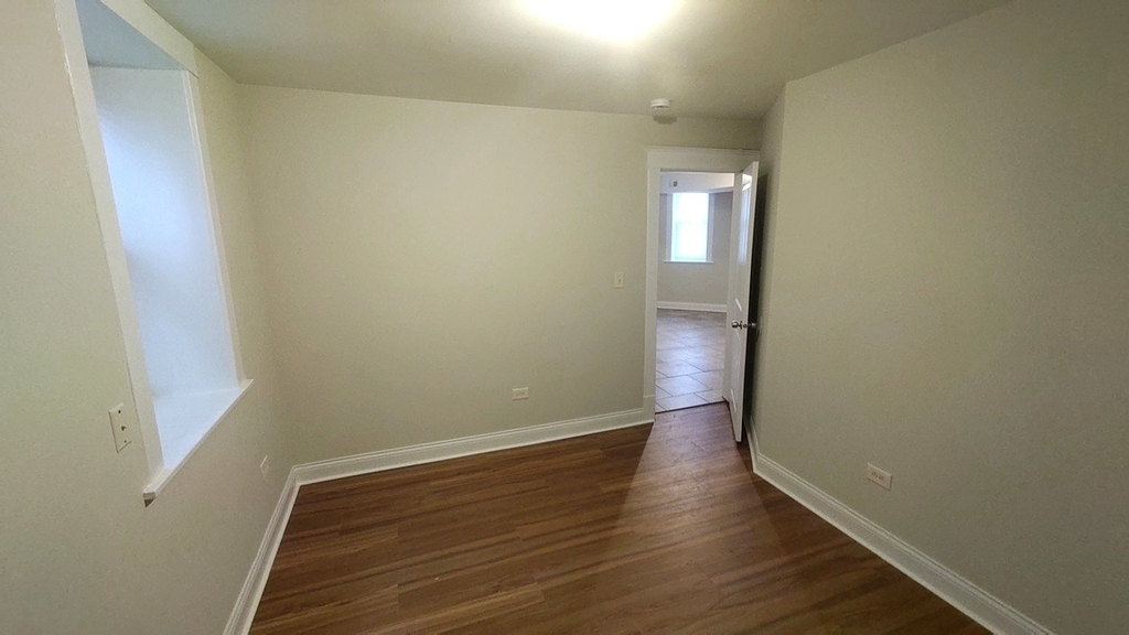 109 N Center Street - Photo 3