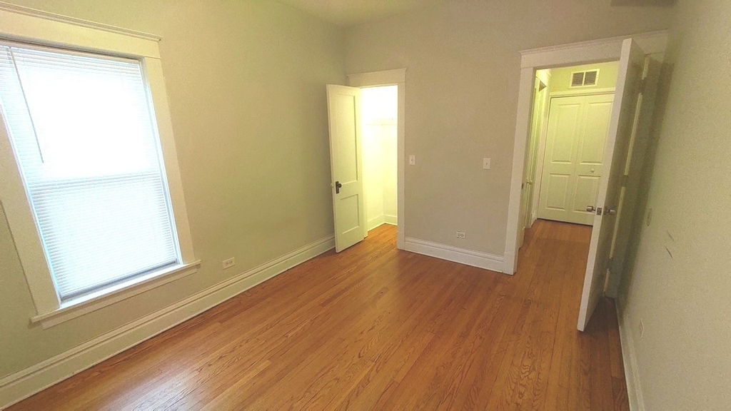 111 N Center Street - Photo 8