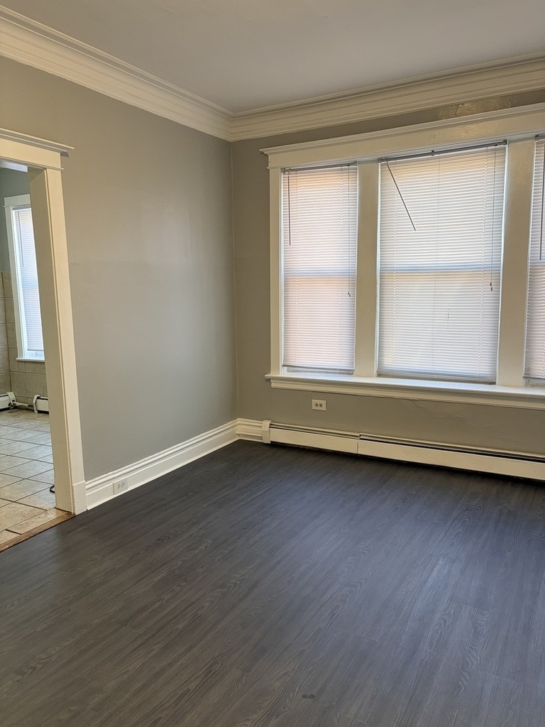 7700 S Green Street - Photo 7