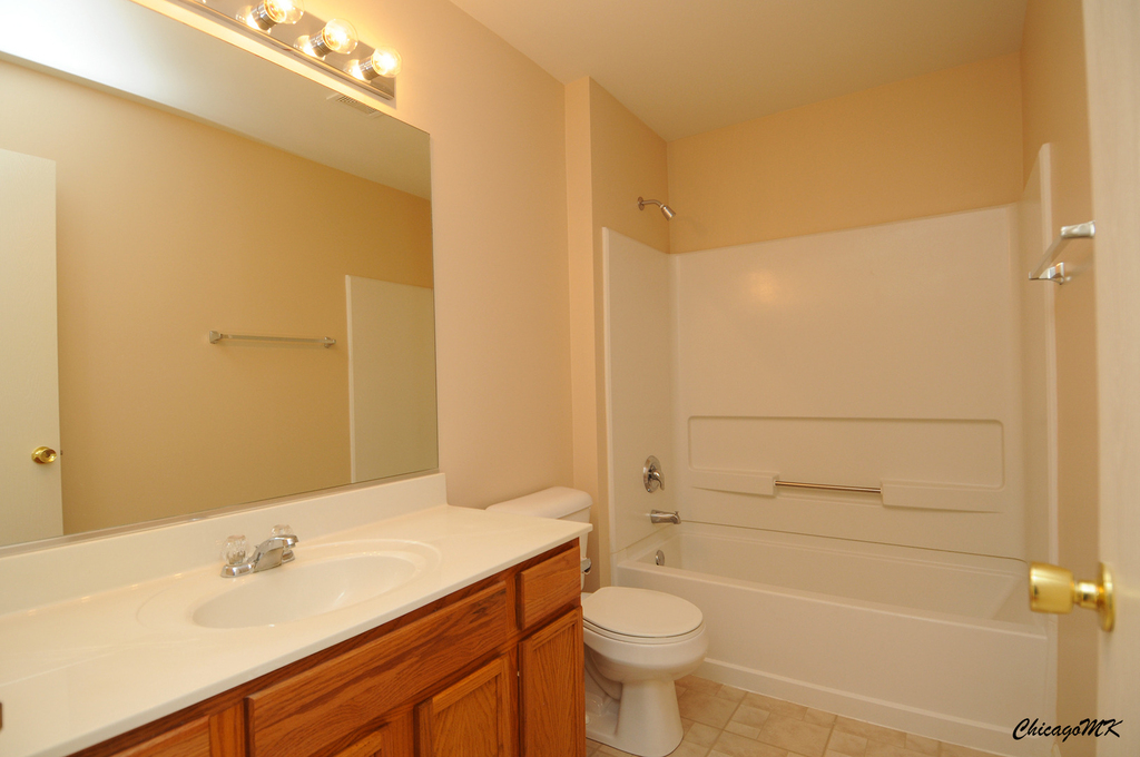 1917 Silverstone Drive - Photo 9