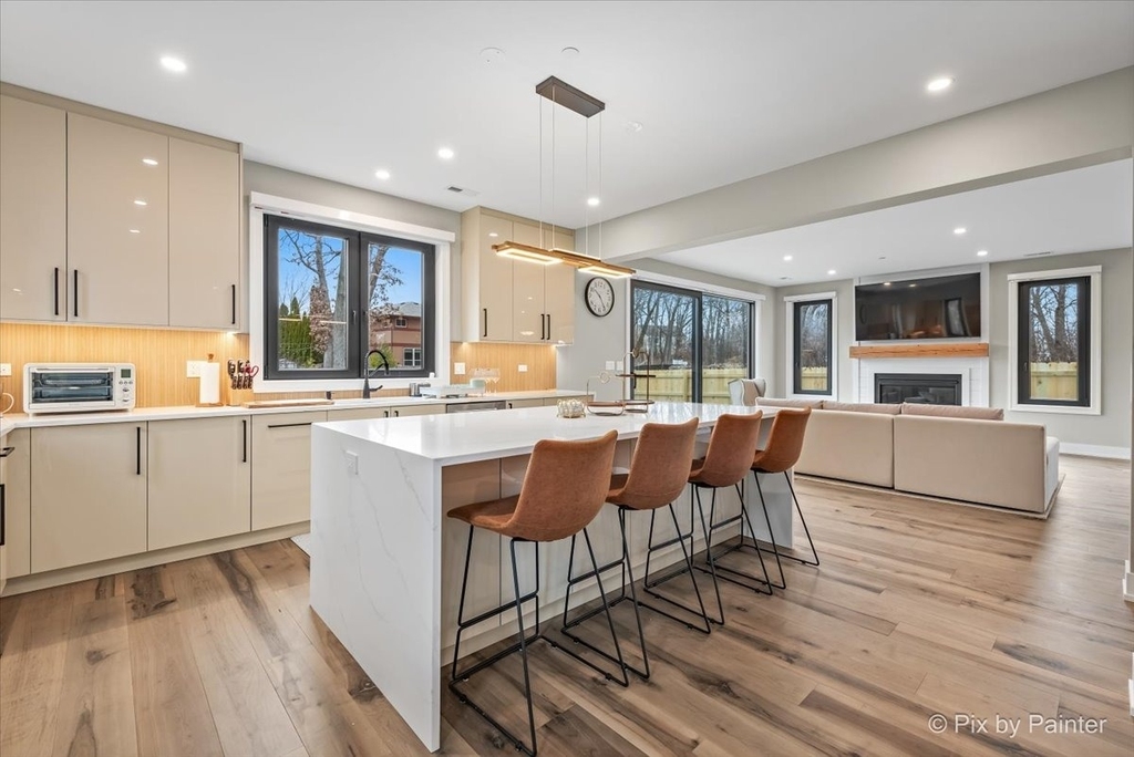 148 Oak Street - Photo 2