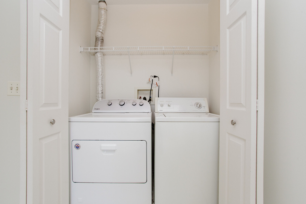 1217 N Village Drive - Photo 31