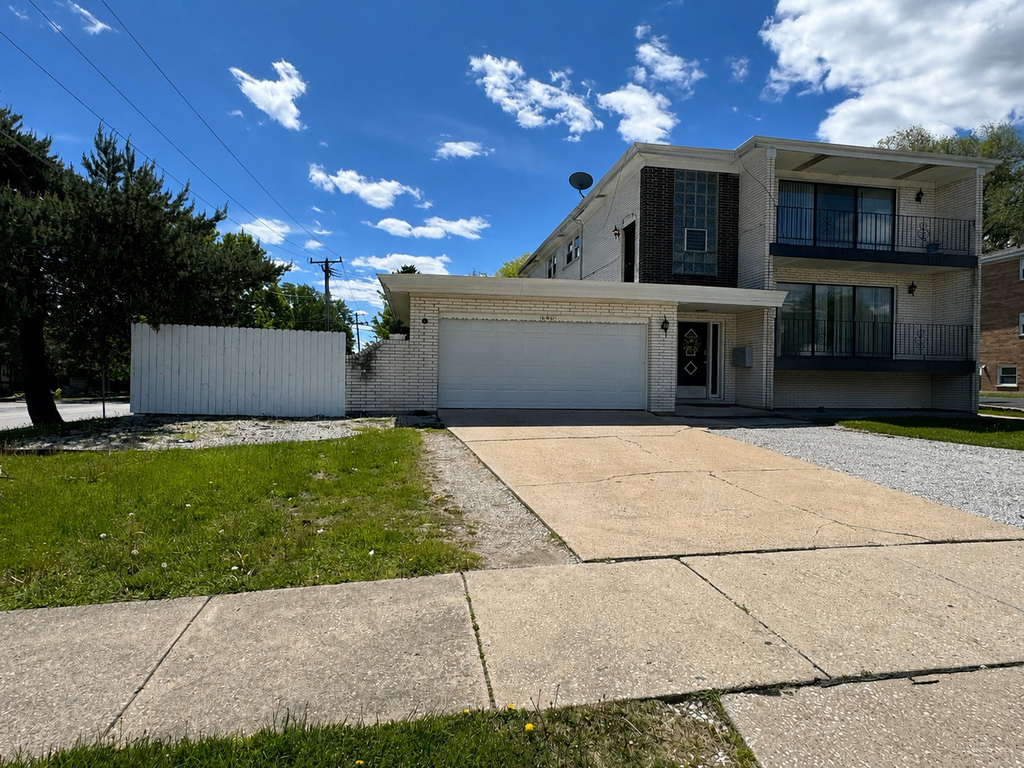 16w611 56th Street - Photo 14